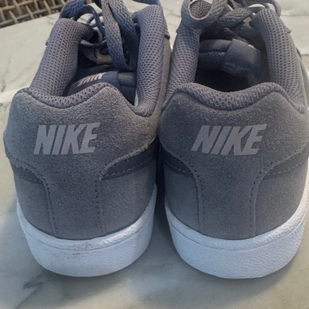 Nike Women's Court Royale Gray and White Tennis Shoe - Picture 8 of 8